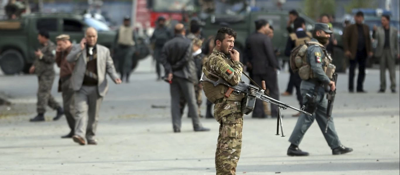 Αφγανιστάν: Εντοπίστηκαν στα σύνορα με το Ιράν 18 σοροί που έφεραν σημάδια ξυλοδαρμού και βασανιστηρίων